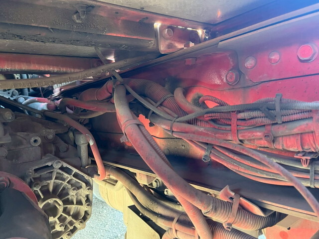 三菱ふそうスーパーグレートトレーラーヘッド（トラクターヘッド）大型（10t）[写真23]