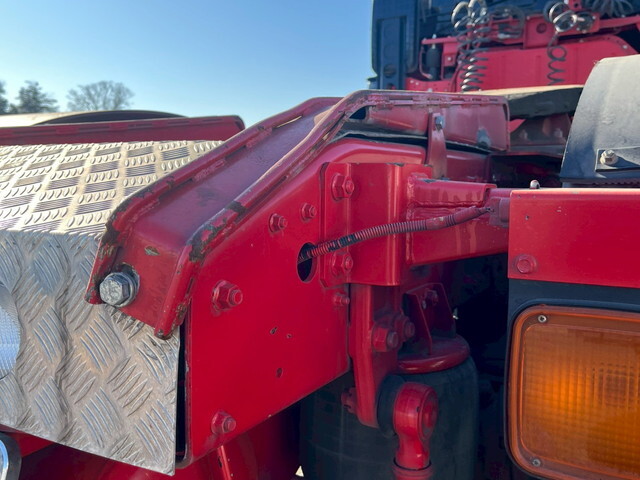 三菱ふそうスーパーグレートトレーラーヘッド（トラクターヘッド）大型（10t）[写真26]