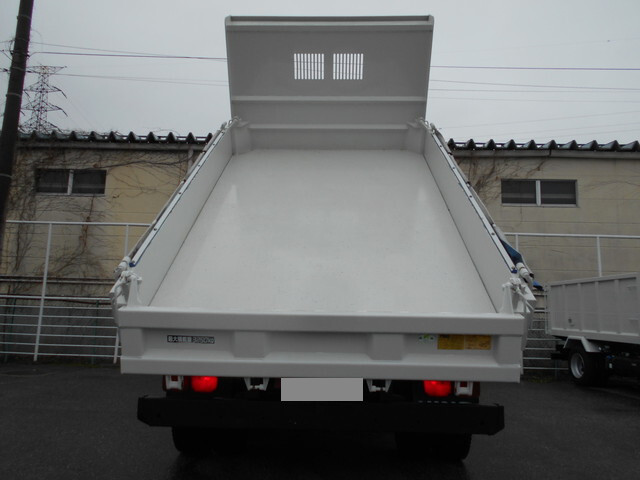 日野レンジャー三転ダンプ中型（4t）[写真11]