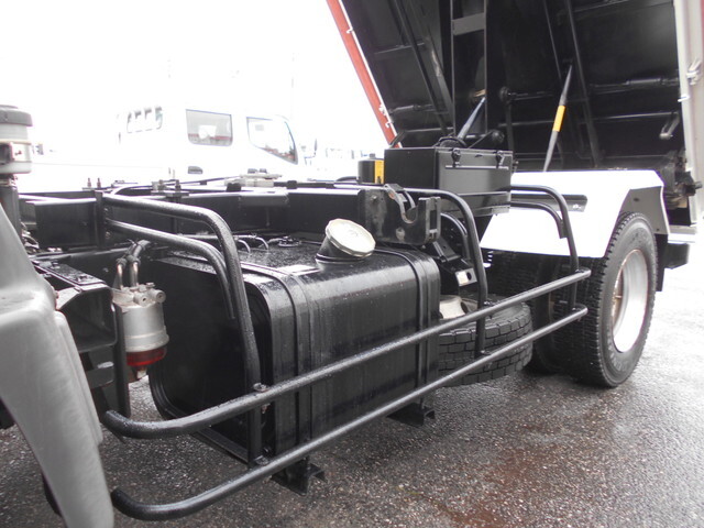 日野レンジャー三転ダンプ中型（4t）[写真17]