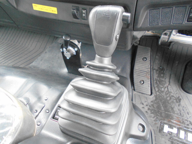 日野レンジャー三転ダンプ中型（4t）[写真31]