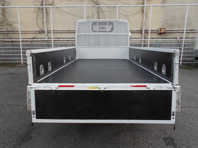 三菱ふそうキャンター平ボディ小型（2t・3t）[写真10]