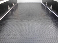 三菱ふそうキャンター平ボディ小型（2t・3t）[写真13]