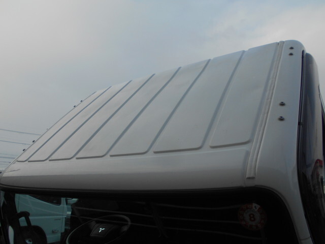 三菱ふそうキャンター平ボディ小型（2t・3t）[写真14]