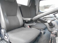 三菱ふそうキャンター平ボディ小型（2t・3t）[写真27]