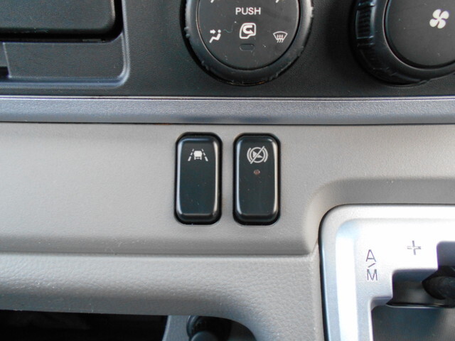 三菱ふそうキャンター平ボディ小型（2t・3t）[写真32]