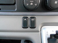 三菱ふそうキャンター平ボディ小型（2t・3t）[写真33]