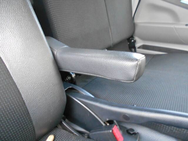 三菱ふそうキャンター平ボディ小型（2t・3t）[写真38]