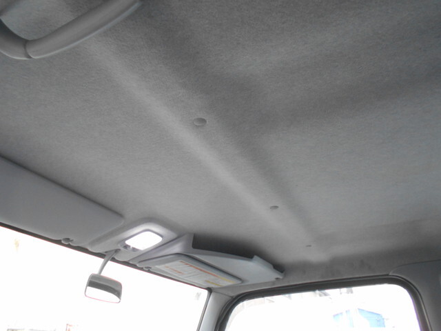 三菱ふそうキャンター平ボディ小型（2t・3t）[写真40]