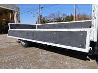 いすゞエルフ平ボディ小型（2t・3t）[写真12]