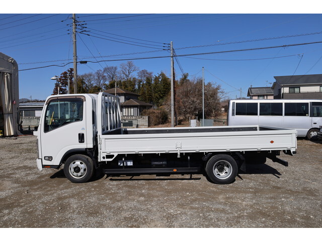 いすゞエルフ平ボディ小型（2t・3t）[写真12]