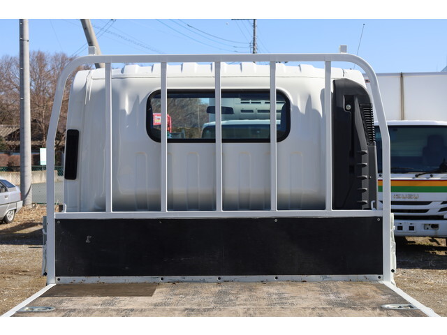 いすゞエルフ平ボディ小型（2t・3t）[写真20]