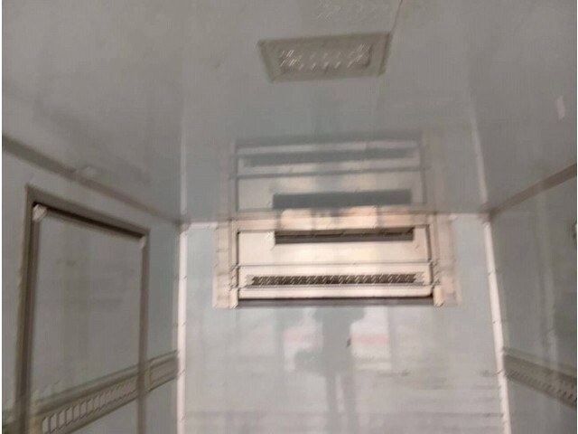 日野デュトロ冷凍車（冷蔵車）小型（2t・3t）[写真11]