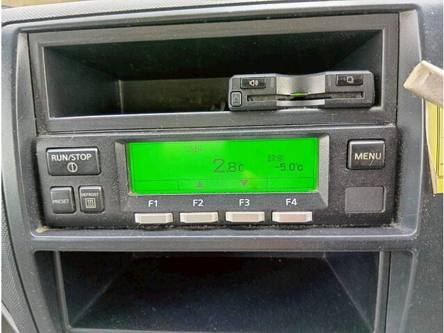 日野デュトロ冷凍車（冷蔵車）小型（2t・3t）[写真22]