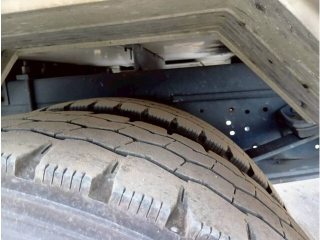 日野デュトロ冷凍車（冷蔵車）小型（2t・3t）[写真36]