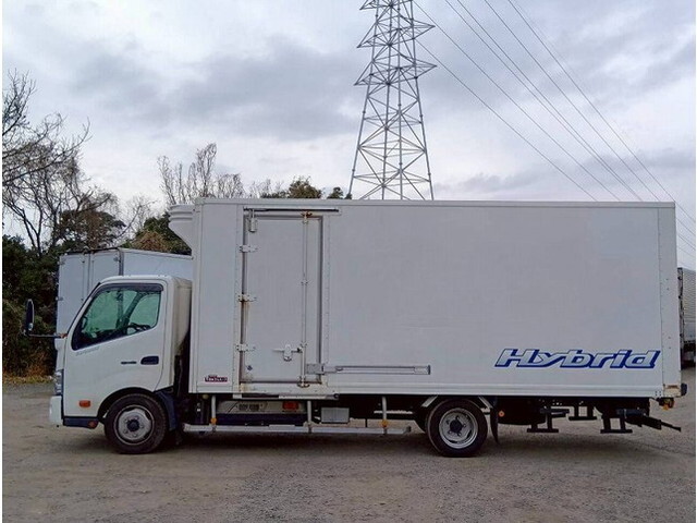 日野デュトロ冷凍車（冷蔵車）小型（2t・3t）[写真05]
