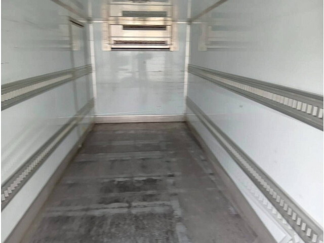 日野デュトロ冷凍車（冷蔵車）小型（2t・3t）[写真09]