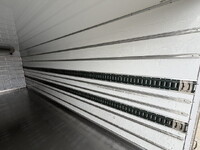 日野レンジャー冷凍車（冷蔵車）中型（4t）[写真12]