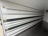 日野レンジャー冷凍車（冷蔵車）中型（4t）[写真13]