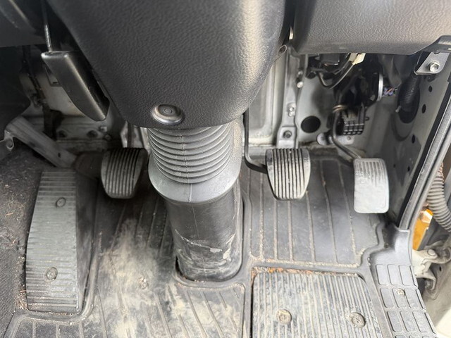 日野レンジャー冷凍車（冷蔵車）中型（4t）[写真25]