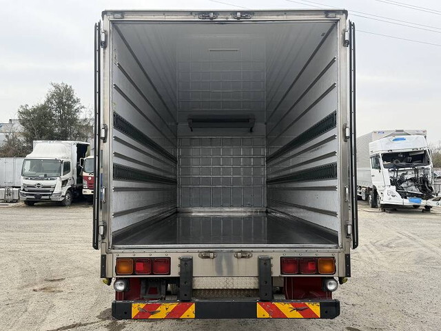 日野レンジャー冷凍車（冷蔵車）中型（4t）[写真07]