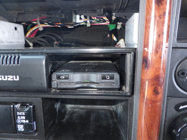 いすゞフォワードアルミウイング中型（4t）[写真11]