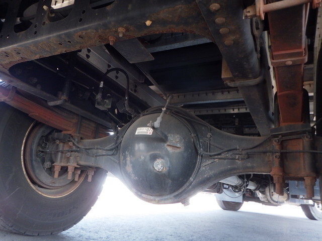 いすゞフォワードアルミウイング中型（4t）[写真14]