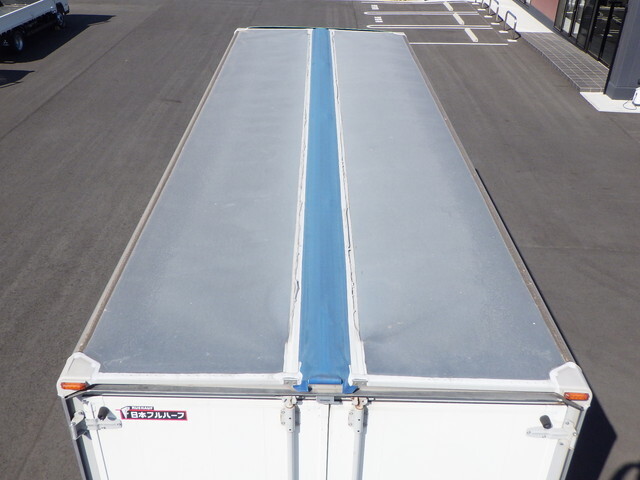 いすゞフォワードアルミウイング中型（4t）[写真22]