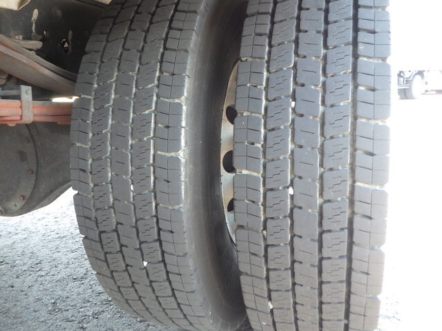 いすゞフォワードアルミウイング中型（4t）[写真25]