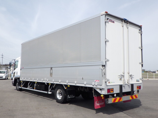 いすゞフォワードアルミウイング中型（4t）[写真09]