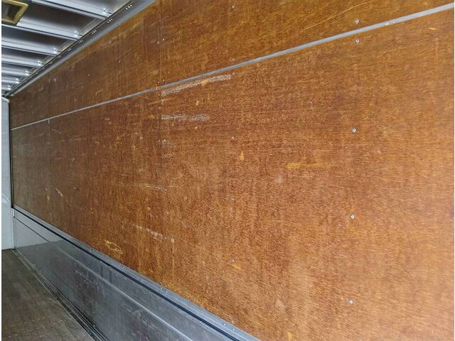 日野レンジャーアルミウイング中型（4t）[写真11]