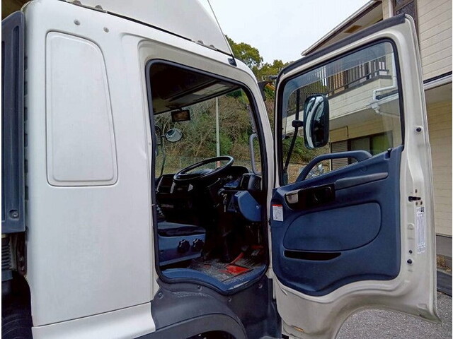 日野レンジャーアルミウイング中型（4t）[写真17]