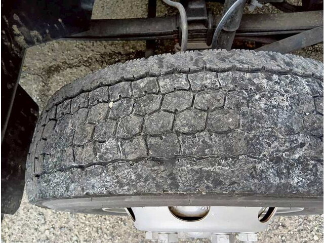 日野レンジャーアルミウイング中型（4t）[写真32]