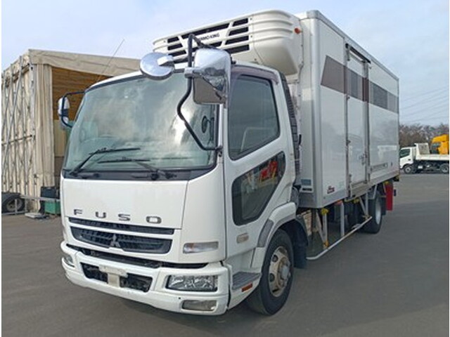 三菱ふそうファイター冷凍車（冷蔵車）中型（4t）[写真03]