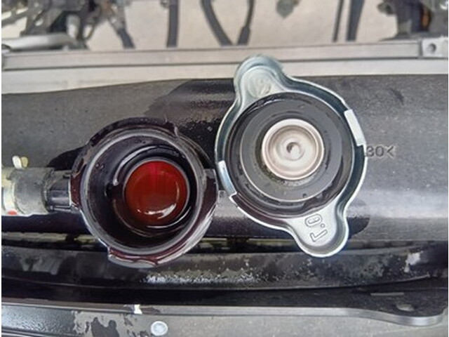 三菱ふそうファイター平ボディ中型（4t）[写真19]