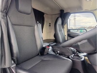 三菱ふそうファイター平ボディ中型（4t）[写真21]