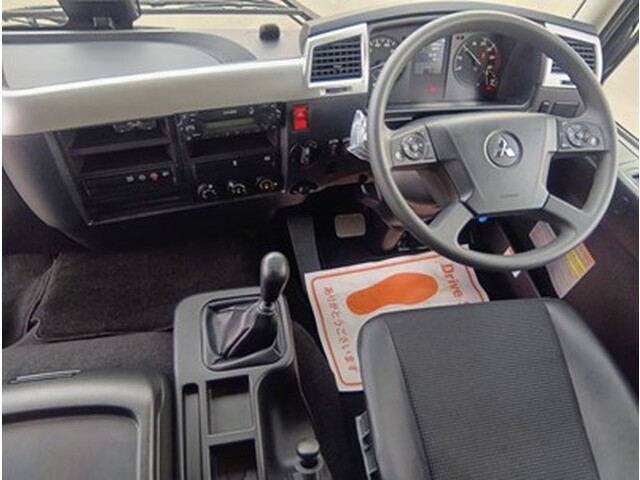 三菱ふそうファイター平ボディ中型（4t）[写真23]