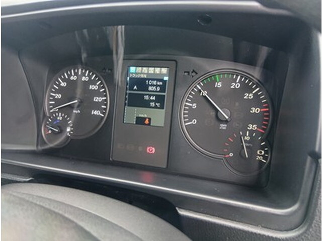 三菱ふそうファイター平ボディ中型（4t）[写真26]