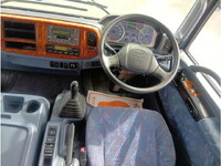 日野レンジャーアルミブロック中型（4t）[写真23]