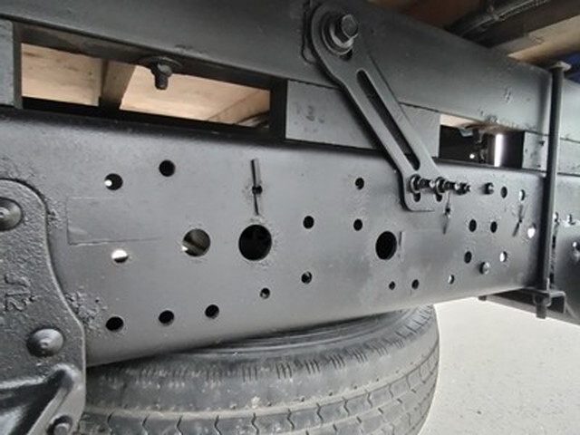 いすゞエルフダブルキャブ（Wキャブ）小型（2t・3t）[写真11]