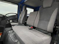 いすゞエルフダブルキャブ（Wキャブ）小型（2t・3t）[写真23]