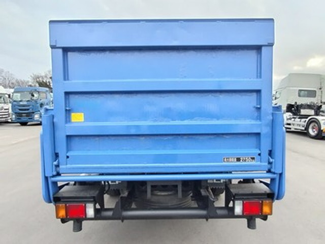 いすゞエルフダブルキャブ（Wキャブ）小型（2t・3t）[写真05]