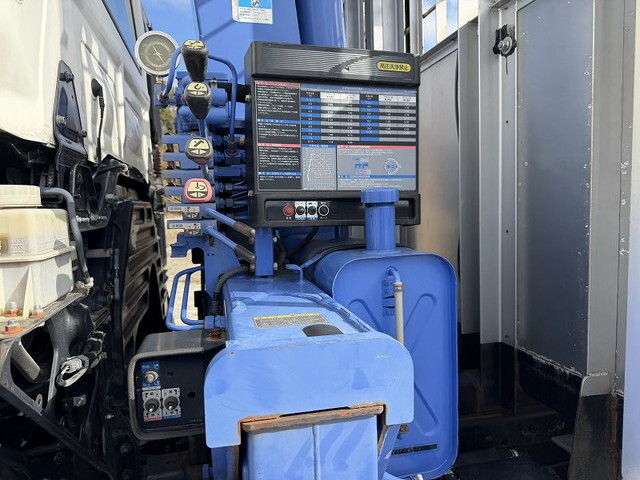 日野プロフィアクレーン3段大型（10t）[写真25]