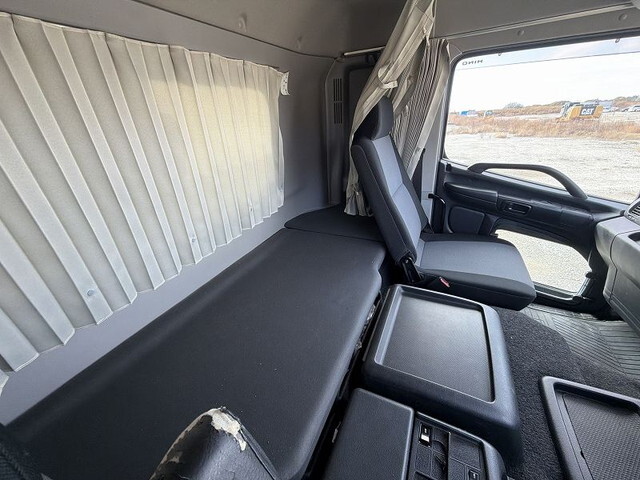 日野プロフィアクレーン3段大型（10t）[写真36]