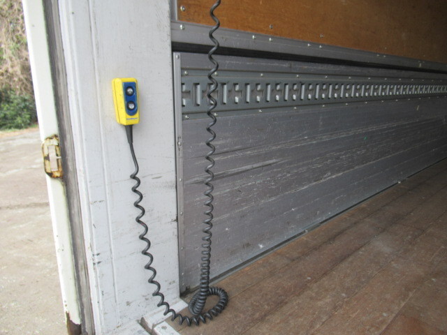 日野レンジャーアルミウイング中型（4t）[写真11]