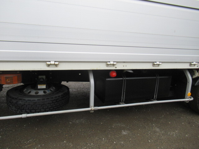 日野レンジャーアルミウイング中型（4t）[写真17]