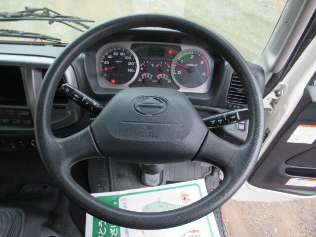 日野レンジャーアルミウイング中型（4t）[写真28]