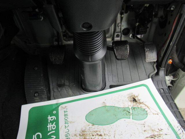 日野レンジャーアルミウイング中型（4t）[写真35]