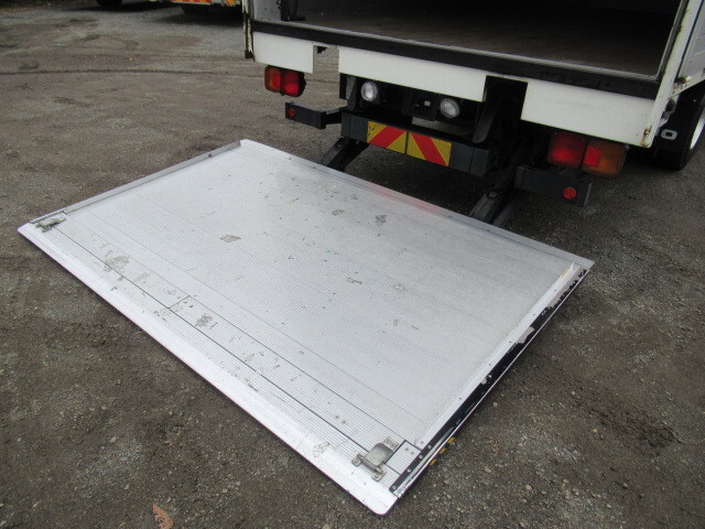 日野レンジャーアルミウイング中型（4t）[写真07]