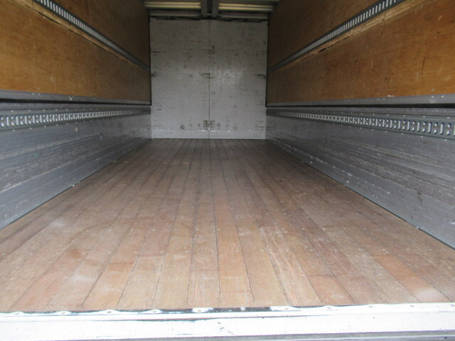 日野レンジャーアルミウイング中型（4t）[写真09]